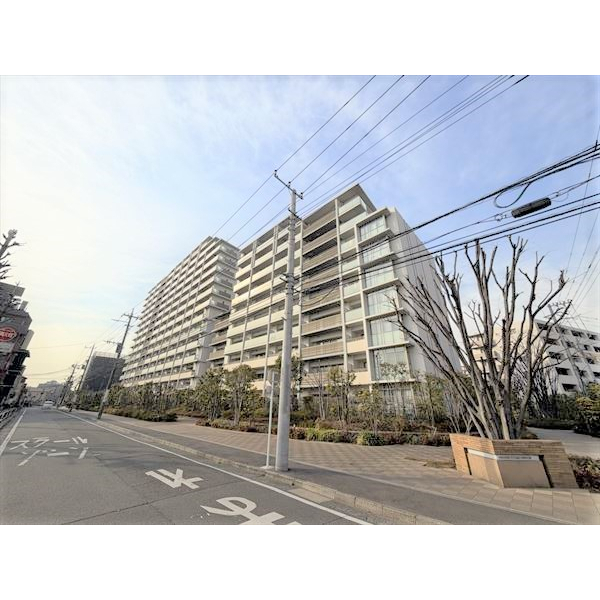 ドレッセ二子新地 外観