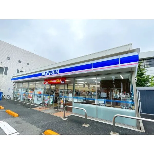 港南台つぐみ15号棟 ローソン横浜港南台店(コンビニ)まで約260m(徒歩4分)