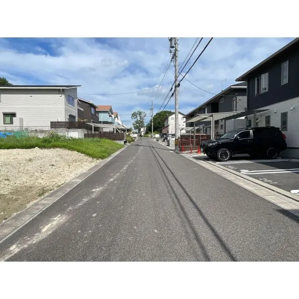 長久手市片平１丁目 前面道路（南側）