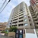 ダイアパレス湘南藤沢２ 落ち着いた色調でデザインされた存在感ある外観。
