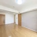 ダイアパレス湘南藤沢２ 落ち着いたカラーのアクセントクロスをあしらったリビング（CGで作成したリフォームイメージ　現況優先）