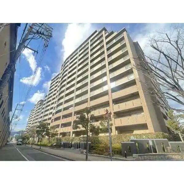 モンセーヌ住吉川公園２番館 外観