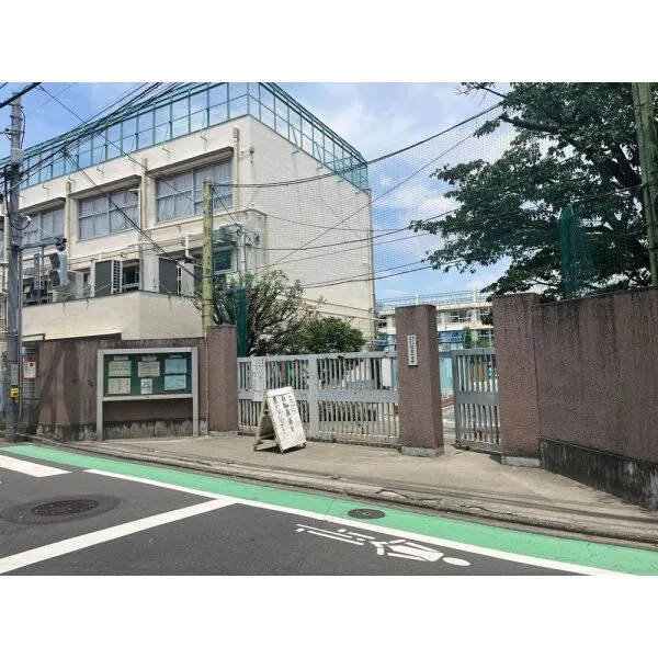 世田谷区船橋５丁目 世田谷区立経堂小学校（小学校）まで約700m（徒歩9分）