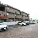 覚王山パークハウス 専用使用権付き駐車場有り(1台分、車種による)。平面駐車場のため、お出かけもスムーズです。