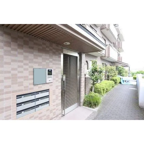 覚王山パークハウス モニタ付きインターホンやオートロックが採用されています。セキュリティに配慮されたマンションです。