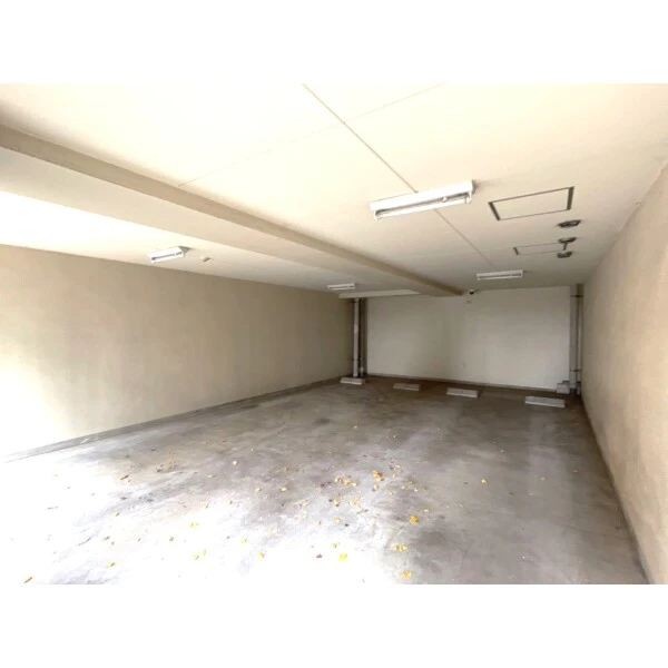 ユニーブル荻窪 駐車場