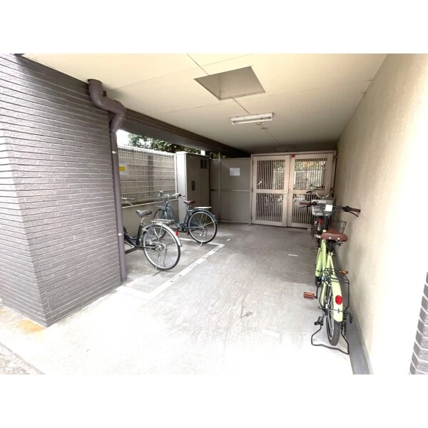 ユニーブル荻窪 駐輪場