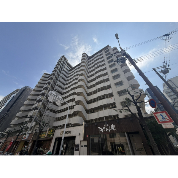 グランドメゾン靭 外観