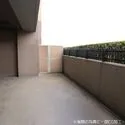 ヨコハマオールパークス　第四街区 ＜バルコニー＞ワイドなバルコニーが魅力のお部屋です※実際の写真に一部CG加工・修正したものです