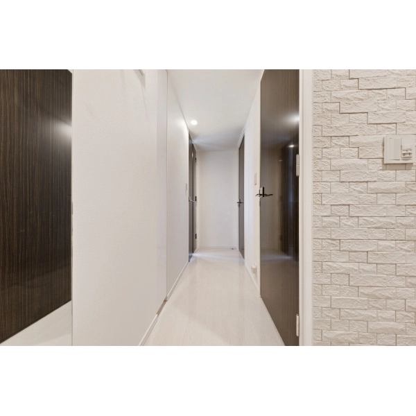 グランドミレーニア 廊下