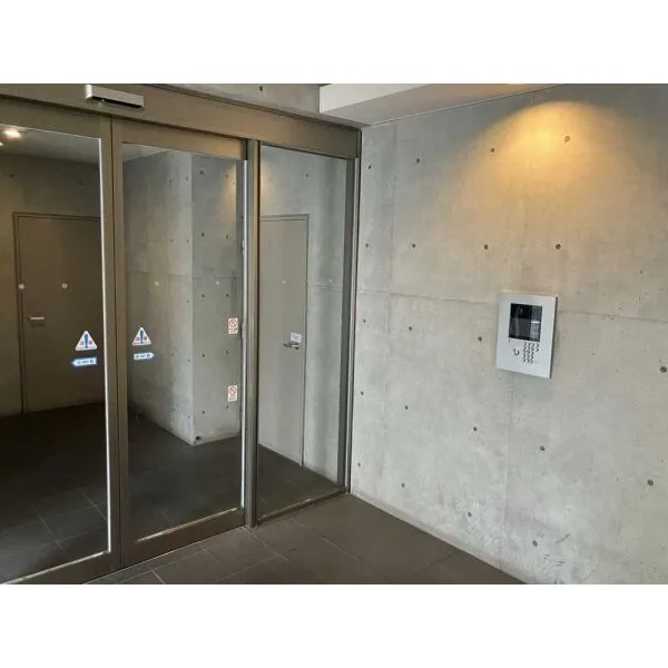 グレイス名駅 共用部：エントランス・オートロック(撮影年月：2026年09月)