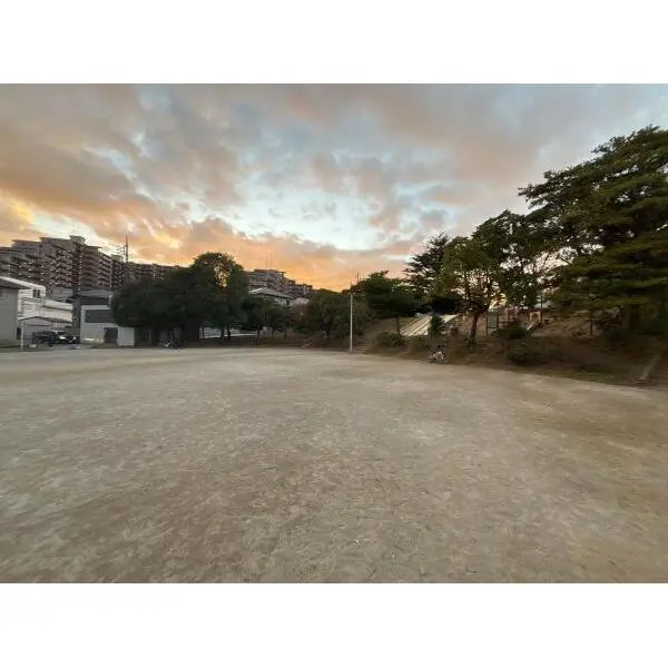 レクセル稲毛パークス 小中台北公園（公園）まで約300m（徒歩4分）