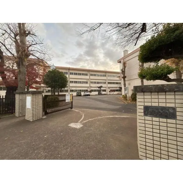 レクセル稲毛パークス 市立稲毛中学校（中学校）まで約1400m（徒歩18分）