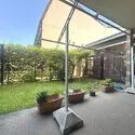 クレストグランディオ横浜 ＜テラス・専用庭＞　テラス・専用庭付きの１階住戸。