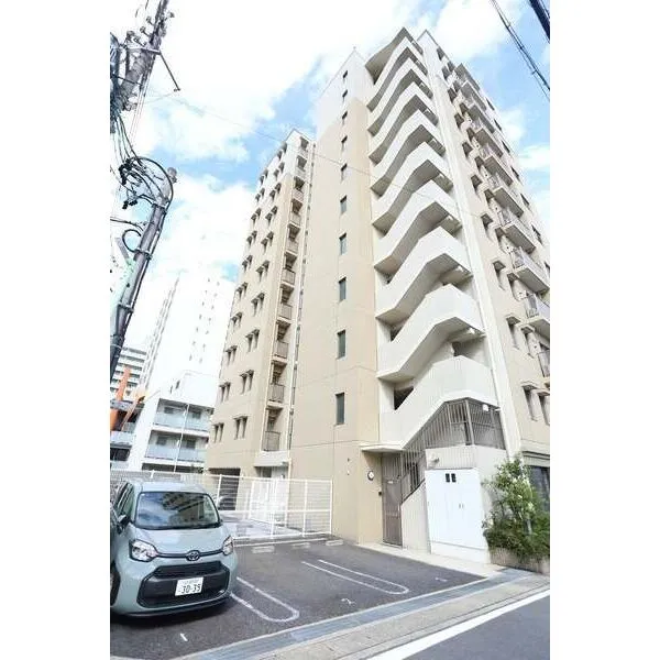 藤和シティホームズ一社 南・西角住戸につき、明るい陽射しが差し込む開放感のある住まい。ペット飼育も可能です(細則有り)。