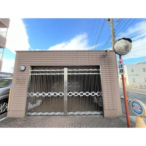 ルイシャトレ鶴ヶ峰 ゴミ置き場