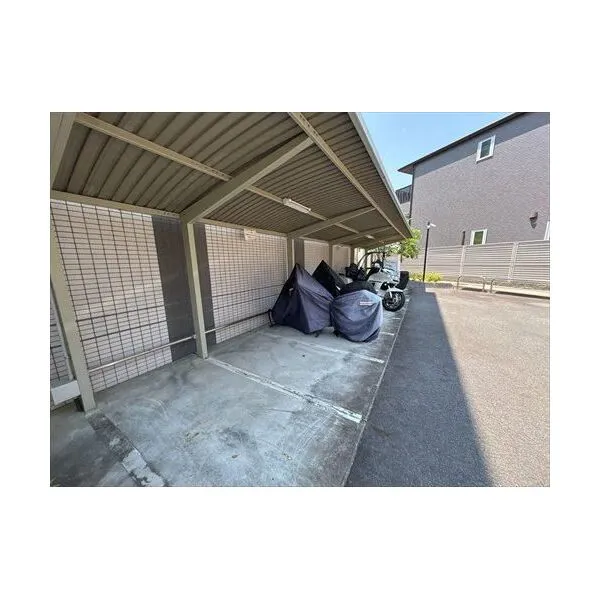 ライオンズ上小田井オアシスプレイス バイク置き場