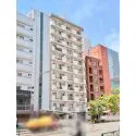 麻布永谷マンション 白を基調とした外観