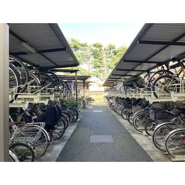 プラウド府中中河原 駐輪場