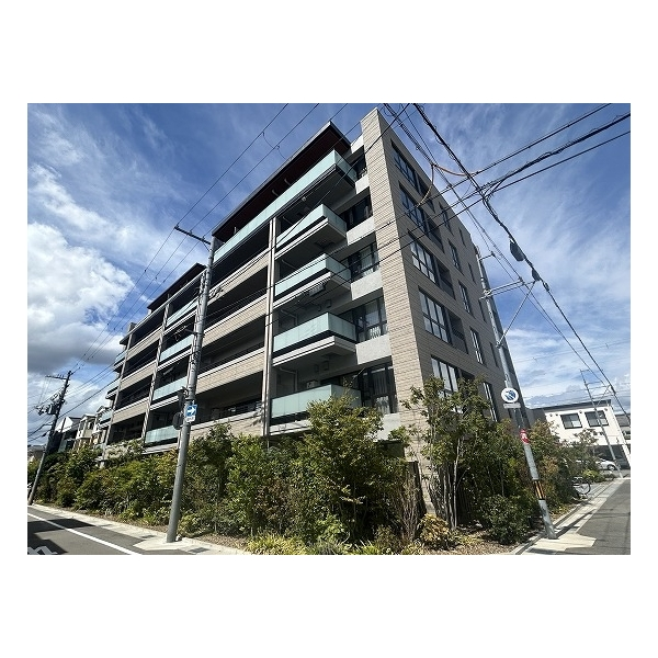 プラウド西宮北口 外観