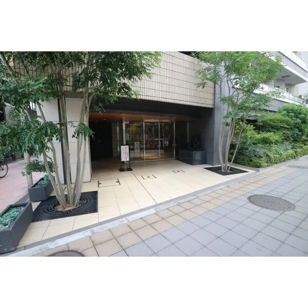 ライオンズ東京三ノ輪レジデンス エントランス