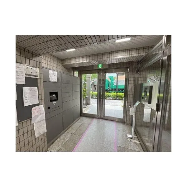 シテイライブ武蔵小金井 エントランス内