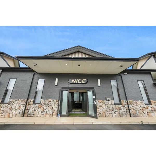 成田市前林 エントランス