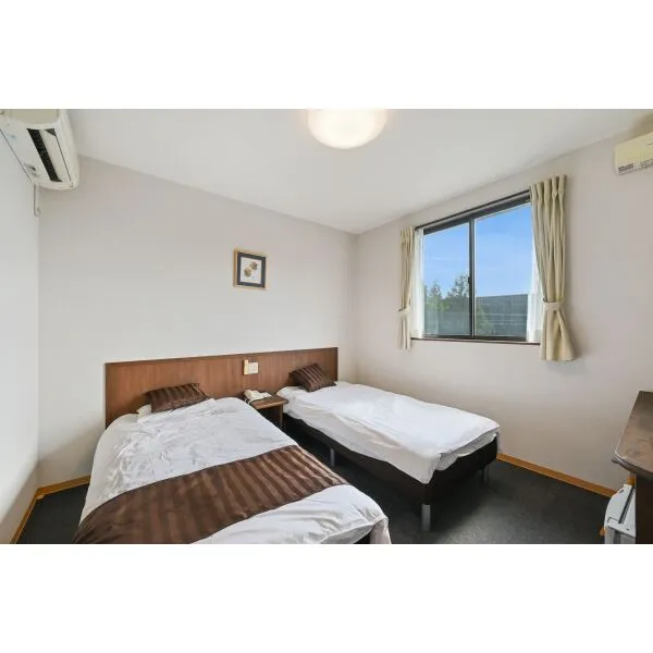 成田市前林 室内の様子