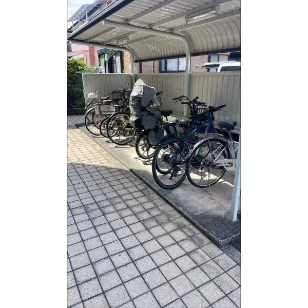 エクセレントコート 駐輪場