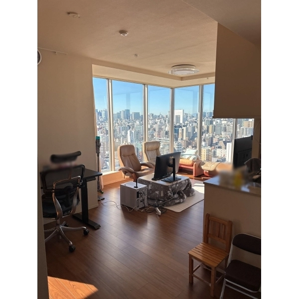 浅草タワー 写真の家具、調度品等は価格に含まれません。