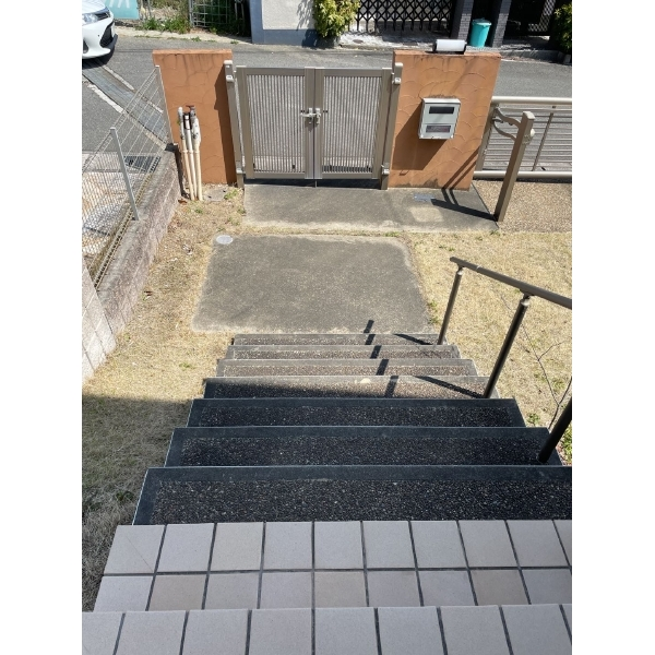 西宮市甑岩町 入口階段