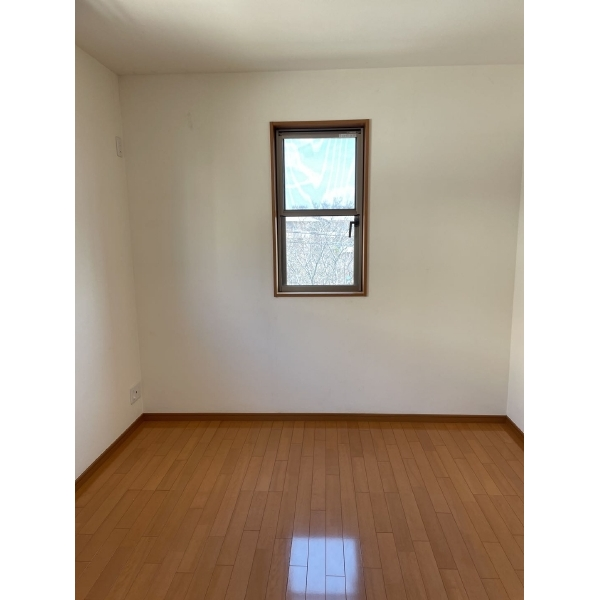 西宮市甑岩町 納戸