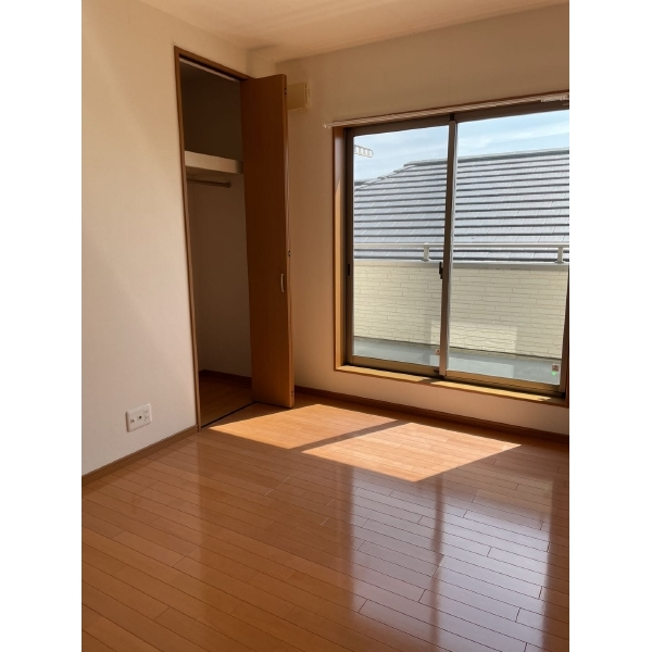 西宮市甑岩町 洋室約6帖