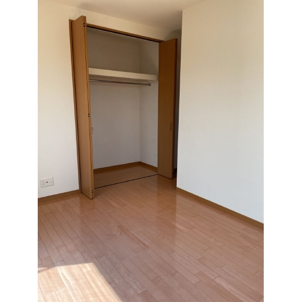 西宮市甑岩町 洋室約6.5帖　収納スペース