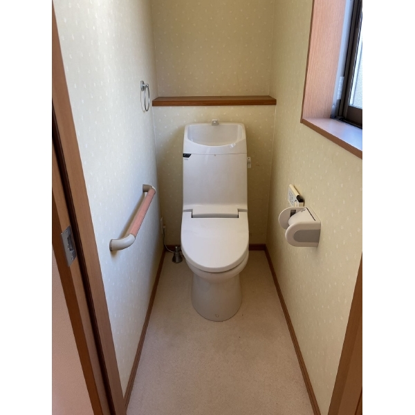 西宮市甑岩町 2階トイレ