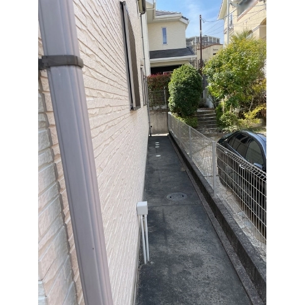 西宮市甑岩町 物件の側面