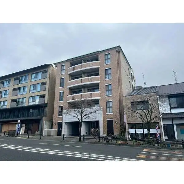 グローバル岡崎 外観