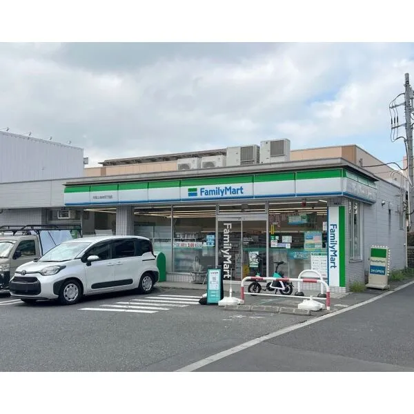 大田区上池台3丁目 ファミリーマート大田上池台四丁目店(コンビニ)まで約370m(徒歩5分)