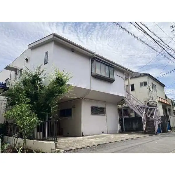 渋谷区富ヶ谷１丁目