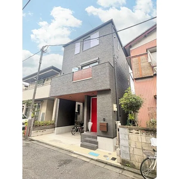 さいたま市南区四谷3丁目 2019年築×床暖房付LDK17.8帖×ビルトインガレージ
