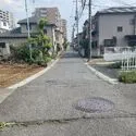 さいたま市中央区本町東７丁目 前面道路（南西側）