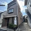京都市下京区西七条南西野町 鉄骨造3階建ての戸建て
