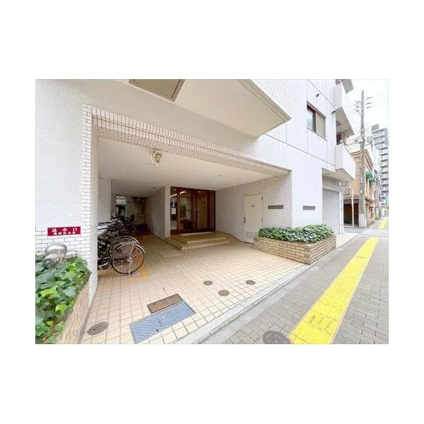 藤和上野コープ マンション入口
