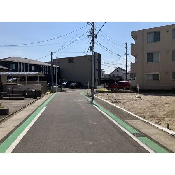 名古屋市中村区烏森町８丁目 前面道路含む外観