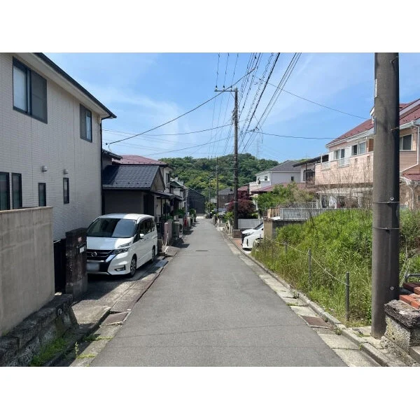 横須賀市ハイランド２丁目 前面道路