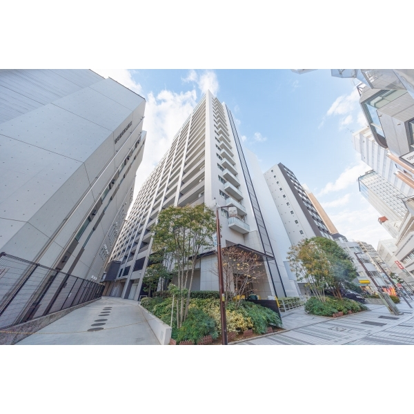 カワサキ・ミッドマークタワー 外観