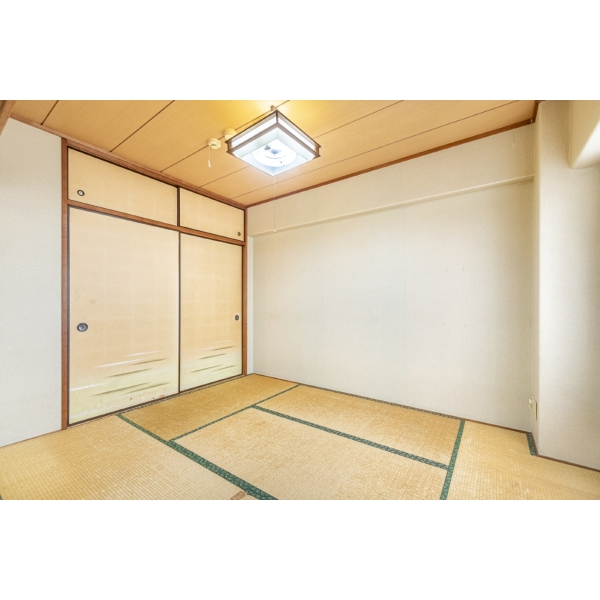 ガーデンプラザ柴又弐番館 約6畳の和室※家具・調度品は売買価格に含まれません。