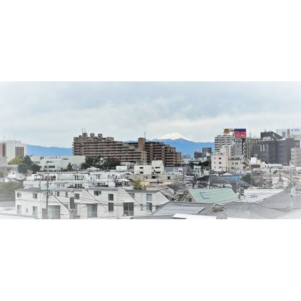 野沢ビューグリーン（2583） バルコニーからの眺望　天気が良ければ富士山が望めます