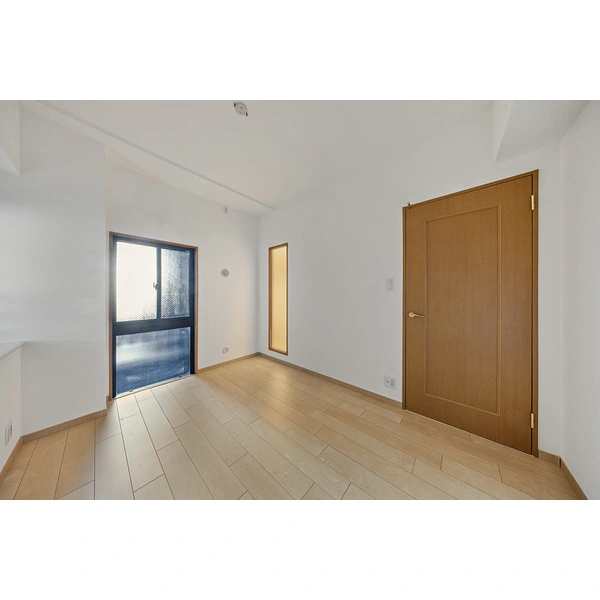 ライオンズヒルズ新松戸 北側洋室約5.7畳