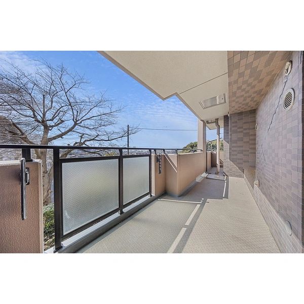 ライオンズヒルズ新松戸 南向きバルコニー
